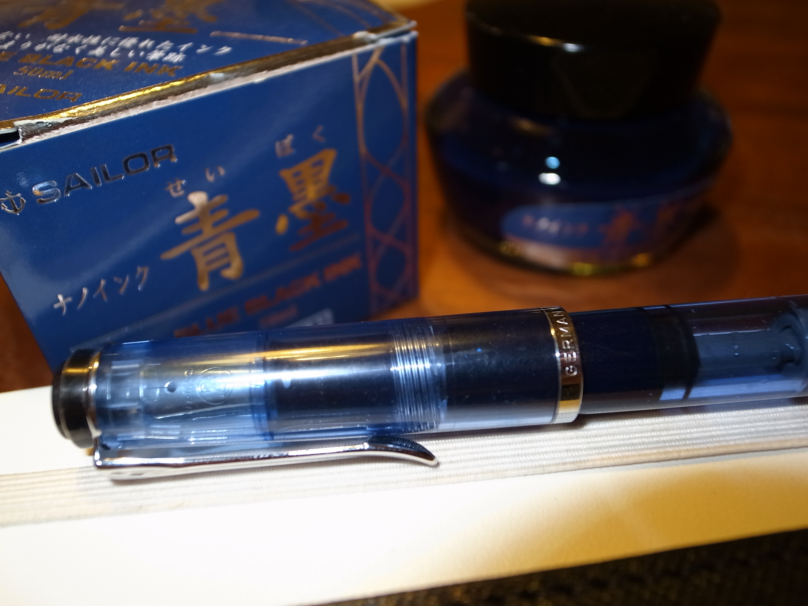 Amami 新品文具】 Pelikan 特生 M205 DUO ネオン 万年筆 Amami 文具 特