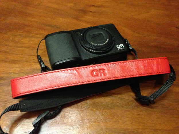 GR DIGITAL Ⅳ （HEADPORTER GR ストラップ付き） GR DIGITAL Ⅳ